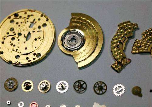 泰格豪雅授权维修中心（泰格豪雅内部零件损伤）