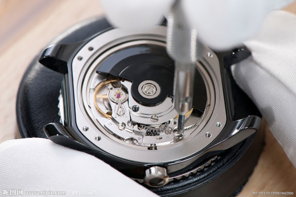 泰格豪雅售后费用（泰格豪雅摆轮摆动异常）